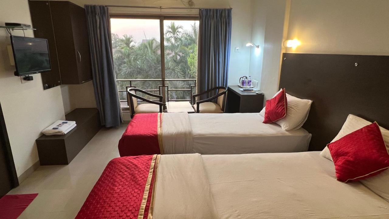Resort Silver Hills Lonavala Dış mekan fotoğraf