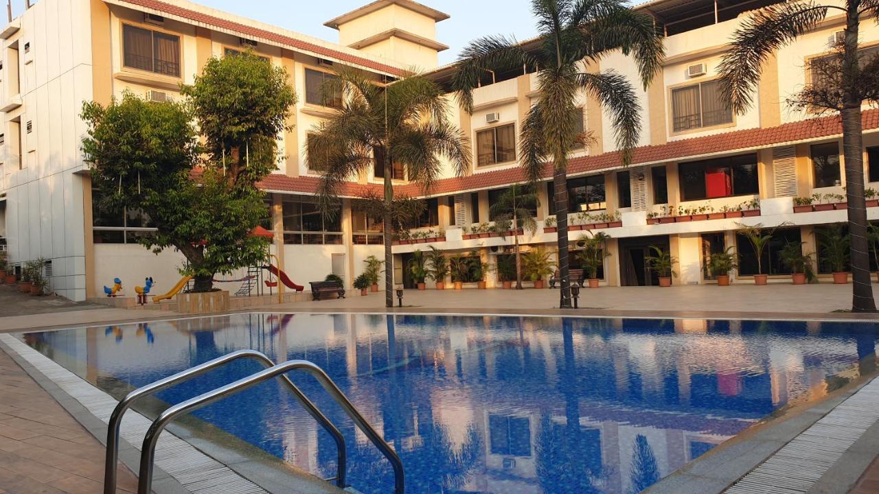 Resort Silver Hills Lonavala Dış mekan fotoğraf