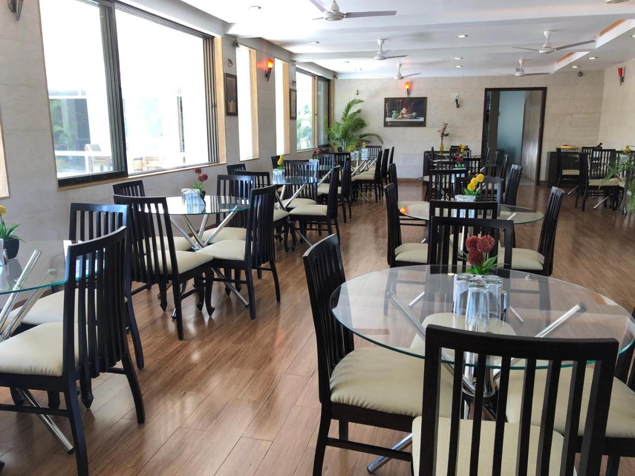 Resort Silver Hills Lonavala Dış mekan fotoğraf